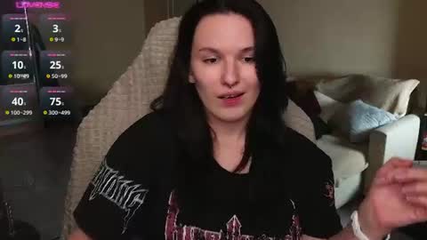 Snapshot of val_manson chatting on July 7, 2026, 7:07 pm Val online show from July 7, 2026, 7:07 pm