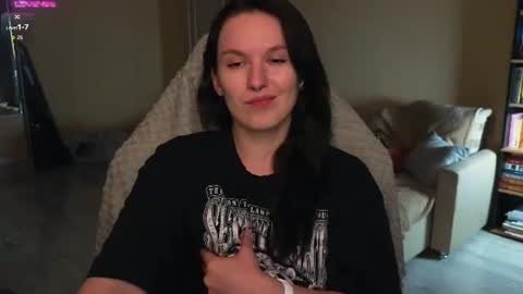 Snapshot of val_manson chatting on July 30, 2026, 7:46 pm Val online show from July 30, 2026, 7:46 pm