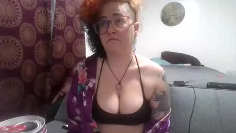 Snapshot of valarieak chatting on November 5, 2025, 4:34 am valarieak online show from November 5, 2025, 4:34 am