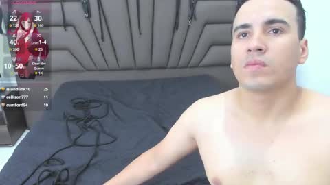 Snapshot of vale_n_matt chatting on September 24, 2025, 4:05 am Samantha y Matt online show from September 24, 2025, 4:05 am