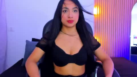 Snapshot of valee_gomezz1 chatting on July 19, 2026, 1:59 pm Vale online show from July 19, 2026, 1:59 pm