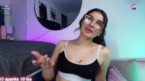 Snapshot of valeery_gomez chatting on September 11, 2025, 7:47 pm Tifanny online show from September 11, 2025, 7:47 pm
