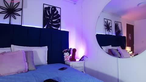 Snapshot of valeery_gomez chatting on November 4, 2025, 7:35 pm Tifanny online show from November 4, 2025, 7:35 pm