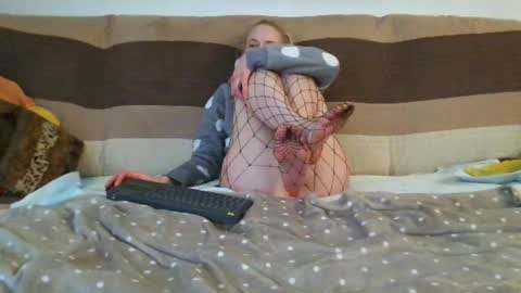 Snapshot of valemer chatting on December 5, 2024, 11:18 pm Cheating Slut online show from December 5, 2024, 11:18 pm