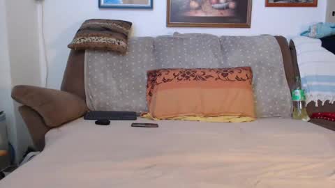 Snapshot of valemer chatting on February 4, 2025, 10:02 pm Cheating Slut online show from February 4, 2025, 10:02 pm