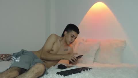 Snapshot of valen_and_paul_ chatting on November 29, 2025, 4:37 am valen paul online show from November 29, 2025, 4:37 am