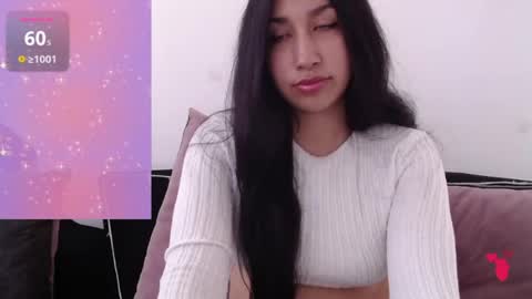 Snapshot of valen_tina33 chatting on July 8, 2026, 8:35 pm Valentina online show from July 8, 2026, 8:35 pm