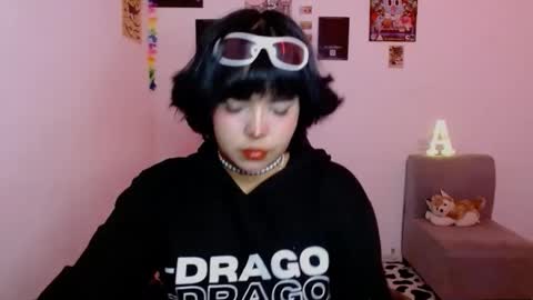 valenbeauty online show from June 3, 2026, 2:03 am