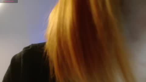 Valen online show from April 25, 2026, 12:41 pm