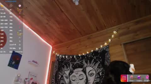 Snapshot of valenor_ chatting on February 19, 2025, 6:11 am valentina online show from February 19, 2025, 6:11 am