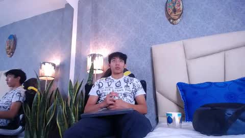 Snapshot of valenorlerot chatting on October 6, 2025, 5:27 am Valenor online show from October 6, 2025, 5:27 am