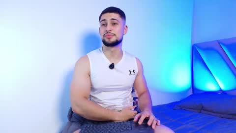 valenssio_moretti online show from May 29, 2026, 12:52 am