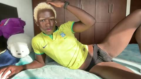   Valentin  independent Cam Boy     online show from January 15, 2025, 1:20 pm