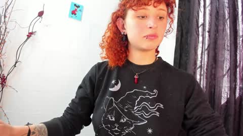 Snapshot of valent_27 chatting on December 21, 2024, 6:34 pm Valentina online show from December 21, 2024, 6:34 pm