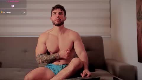 Snapshot of valenthinoking chatting on October 12, 2025, 5:39 am valenthinoking online show from October 12, 2025, 5:39 am