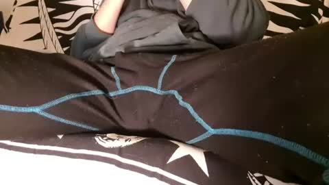 Snapshot of valentin_21cm chatting on June 18, 2026, 11:42 pm valentin_21cm online show from June 18, 2026, 11:42 pm