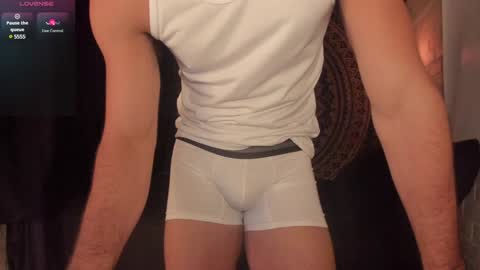 valentin_hoffman online show from February 8, 2025, 10:39 am