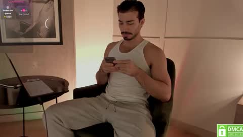 valentin_hoffman online show from November 16, 2025, 11:27 am