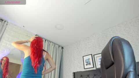 Snapshot of valentina__desire chatting on April 14, 2026, 11:38 am Valen online show from April 14, 2026, 11:38 am