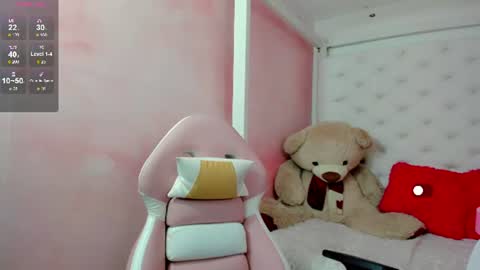 Snapshot of valentina__ortiz chatting on June 12, 2026, 8:19 pm VALENTINA online show from June 12, 2026, 8:19 pm