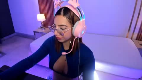 Valentina online show from July 1, 2026, 7:24 pm