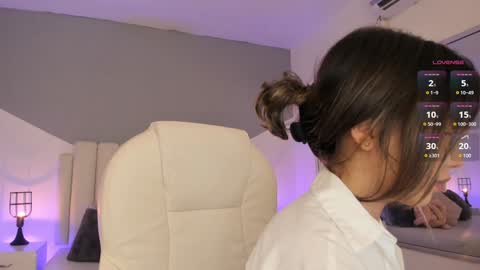 Snapshot of valentina_m17 chatting on December 7, 2024, 2:31 am VALENTINA online show from December 7, 2024, 2:31 am