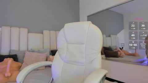 Snapshot of valentina_m17 chatting on December 11, 2024, 4:28 am VALENTINA online show from December 11, 2024, 4:28 am