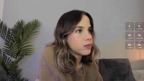 Snapshot of valentina_m17 chatting on February 7, 2025, 12:09 am VALENTINA online show from February 7, 2025, 12:09 am