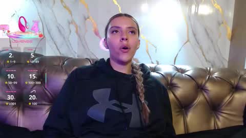 Valentina online show from September 19, 2025, 2:18 pm