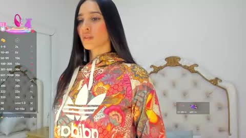 Snapshot of valentina_ross_ chatting on February 20, 2025, 12:04 pm Valentina online show from February 20, 2025, 12:04 pm