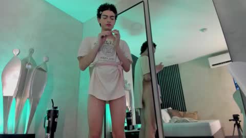 Snapshot of valentinaguerra1 chatting on November 6, 2025, 6:14 am valentinaguerra1 online show from November 6, 2025, 6:14 am