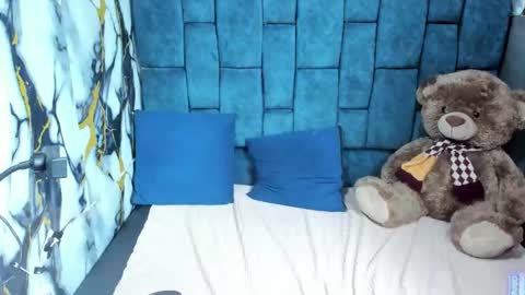 valentinaklean1 online show from April 22, 2026, 10:22 pm