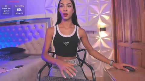 Snapshot of valentinaliux_ chatting on May 17, 2026, 11:39 am valentinaliux_ online show from May 17, 2026, 11:39 am