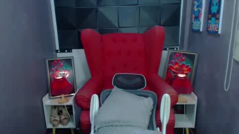 Snapshot of valentinalustontop chatting on March 6, 2025, 9:42 pm JM DONT FORGET TO FOLLOW ME online show from March 6, 2025, 9:42 pm