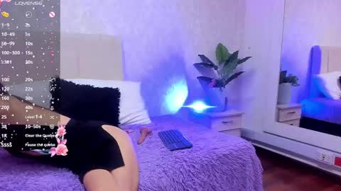 valentinarivers online show from April 27, 2026, 12:25 pm
