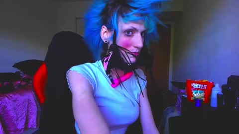 Snapshot of valentinas_dream chatting on September 15, 2025, 12:38 pm Tina Bates online show from September 15, 2025, 12:38 pm