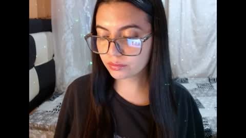 Snapshot of valentinasmith18 chatting on July 7, 2026, 4:37 am valentinasmith18 online show from July 7, 2026, 4:37 am