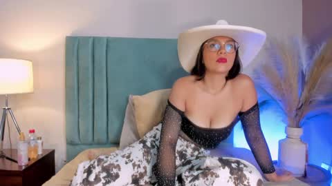 Valentina Vega online show from June 4, 2026, 1:55 am