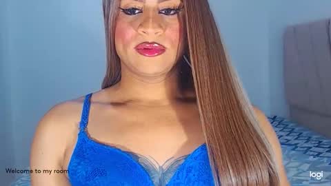 Snapshot of valentinaxxxdoll chatting on January 12, 2026, 7:19 pm VALENTINA online show from January 12, 2026, 7:19 pm