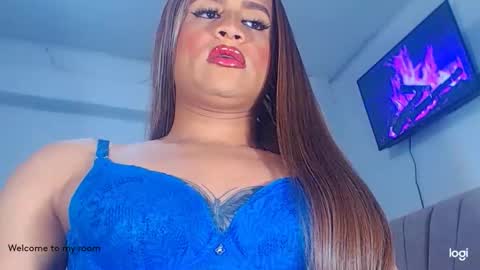 Snapshot of valentinaxxxdoll chatting on February 8, 2026, 8:23 pm VALENTINA online show from February 8, 2026, 8:23 pm