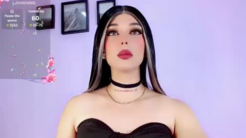 Snapshot of valentinne_marian chatting on January 23, 2025, 12:09 pm Marian online show from January 23, 2025, 12:09 pm