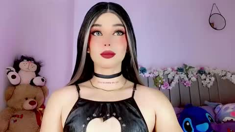 Snapshot of valentinne_marian chatting on March 6, 2025, 6:08 am Marian online show from March 6, 2025, 6:08 am