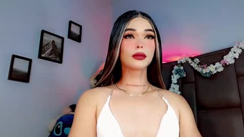 Snapshot of valentinne_marian chatting on September 11, 2025, 9:20 am Marian online show from September 11, 2025, 9:20 am