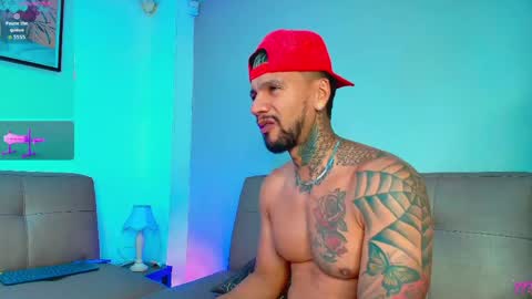 Snapshot of valentinos_ chatting on May 27, 2026, 1:57 am Valentinos online show from May 27, 2026, 1:57 am