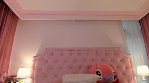 Vale Toro  online show from February 24, 2025, 4:47 pm