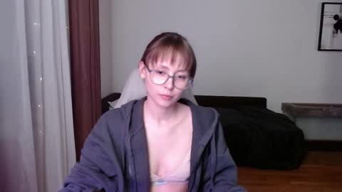 Snapshot of valents_cherry chatting on November 14, 2025, 5:11 pm Valentina online show from November 14, 2025, 5:11 pm