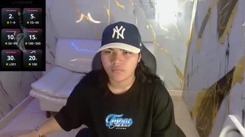 valeri_harpers4 online show from January 16, 2026, 1:04 pm