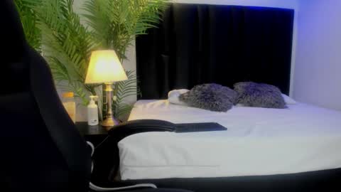 Snapshot of valeri_tafur chatting on October 15, 2025, 10:59 am valeri_tafur online show from October 15, 2025, 10:59 am