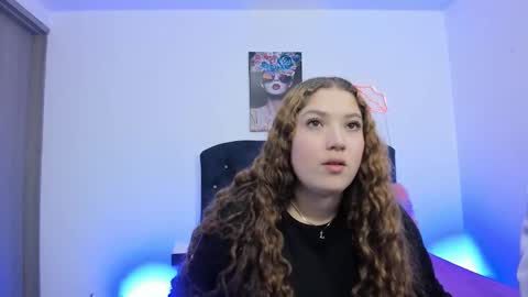 Valeria and Zoe online show from March 17, 2026, 3:15 pm