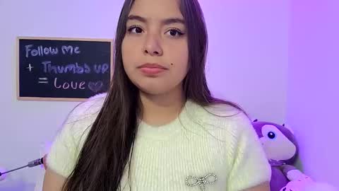 Snapshot of valeria_cherry chatting on April 6, 2026, 4:46 am valeria online show from April 6, 2026, 4:46 am